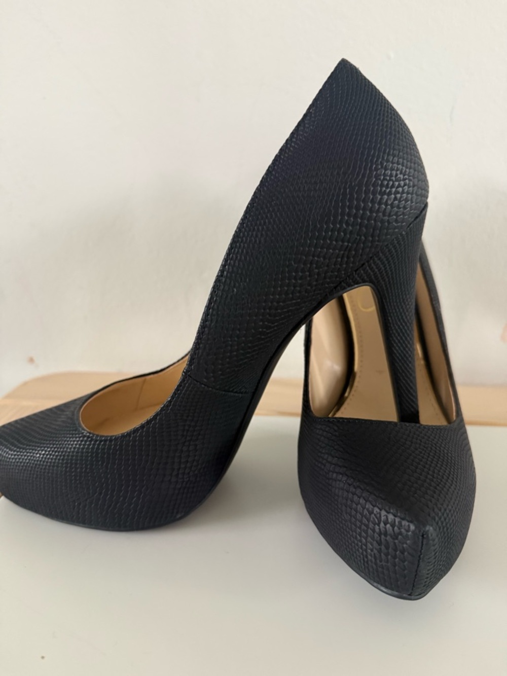 Jessica Simpson Black Textured Pointed Toe High Heels
